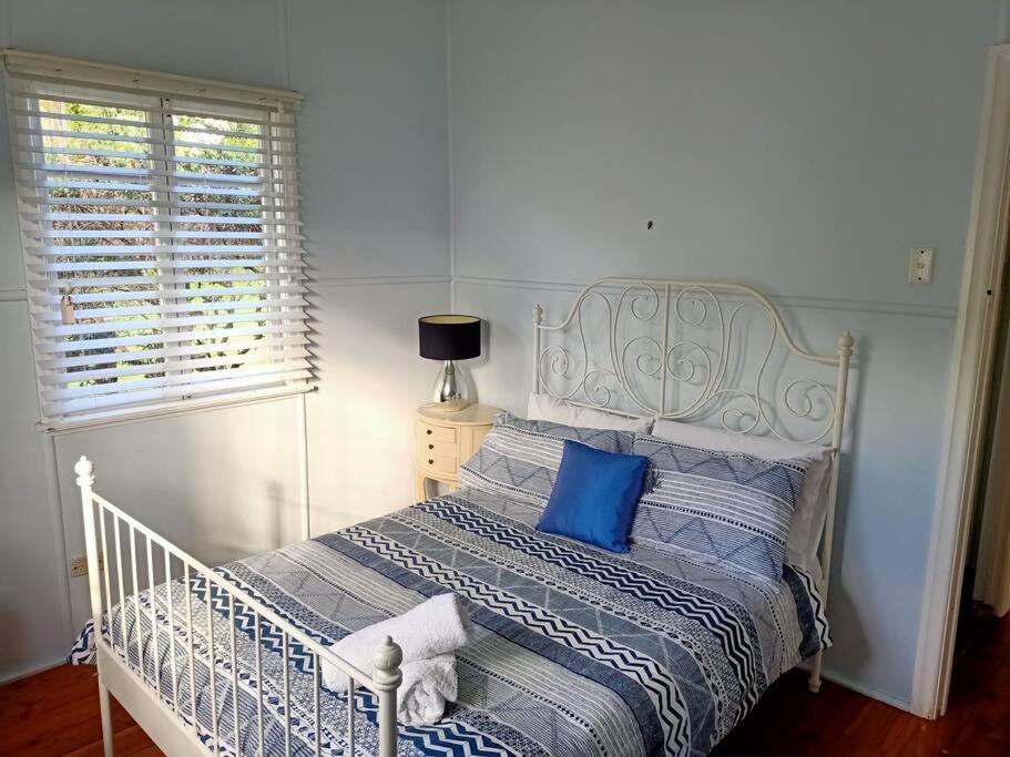 Holiday home Quiet Private Cozy 3bdrm Free Parking *