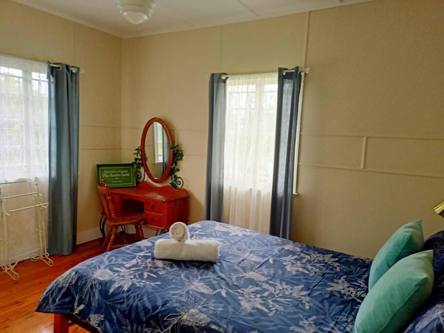 Quiet Private Cozy 3bdrm Free Parking